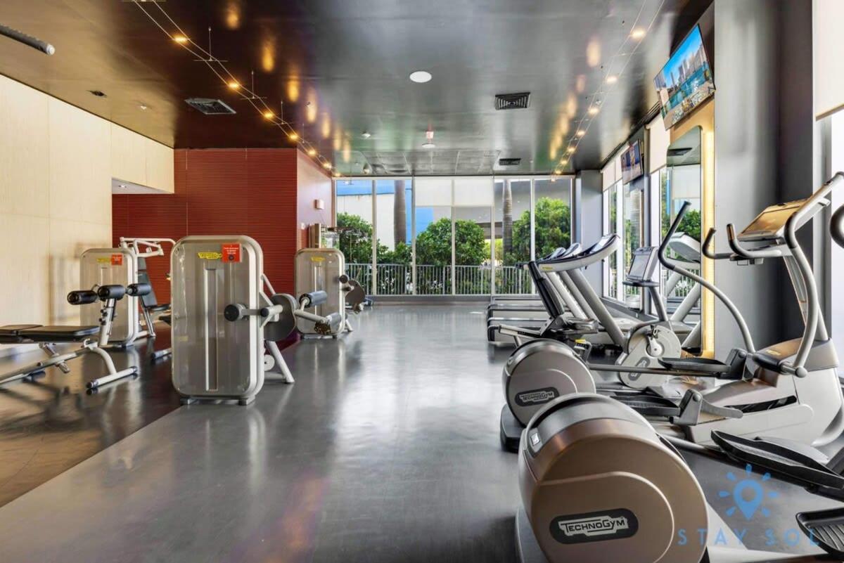 Amenities Balcony W Stunning Views-Beachfront Hallandale Beach Luaran gambar