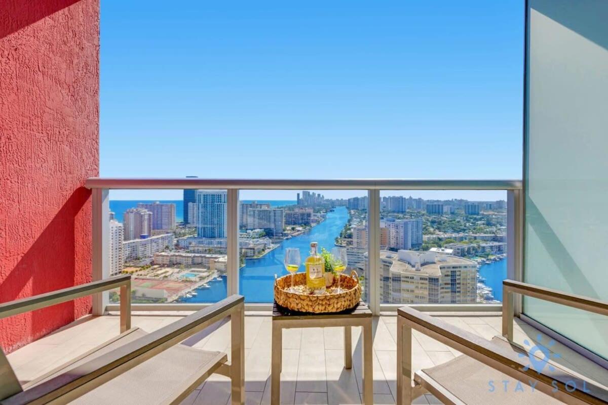 Amenities Balcony W Stunning Views-Beachfront Hallandale Beach Luaran gambar